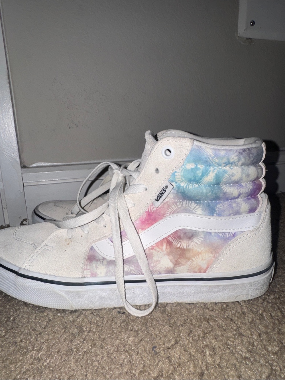 Vans Women’s High-Top Sneakers in Cream with Pastel Tie-Dye Panels - Picture 4 of 5